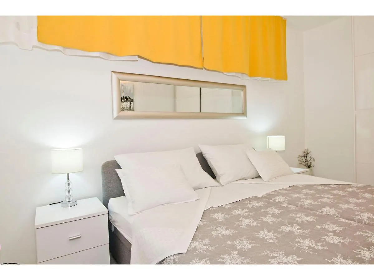 Cozy And Nice Apartment Split
