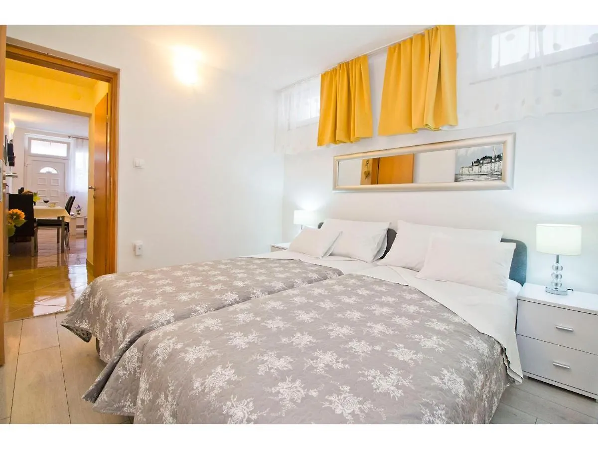 Cozy And Nice Apartment Split Croatia