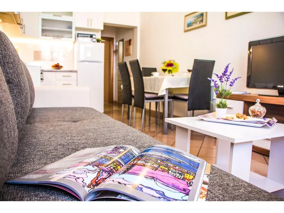 Cozy And Nice Apartment Split